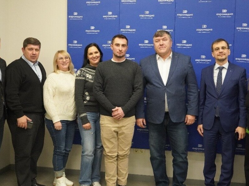 89d6bfebd66fd31192c285a1f2931596